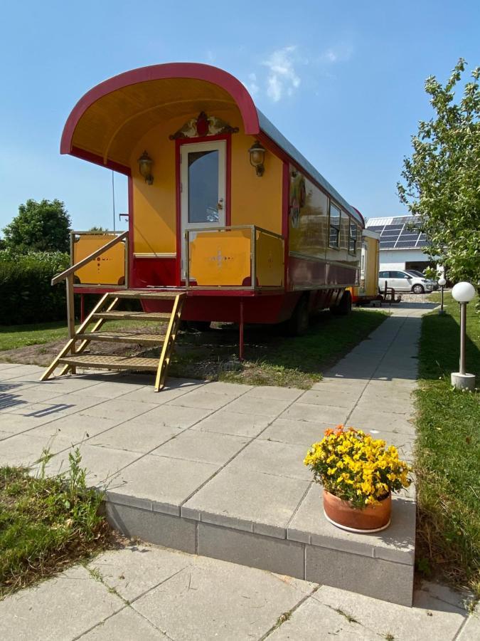 Guesthouse Gjoel Gjøl Екстериор снимка
